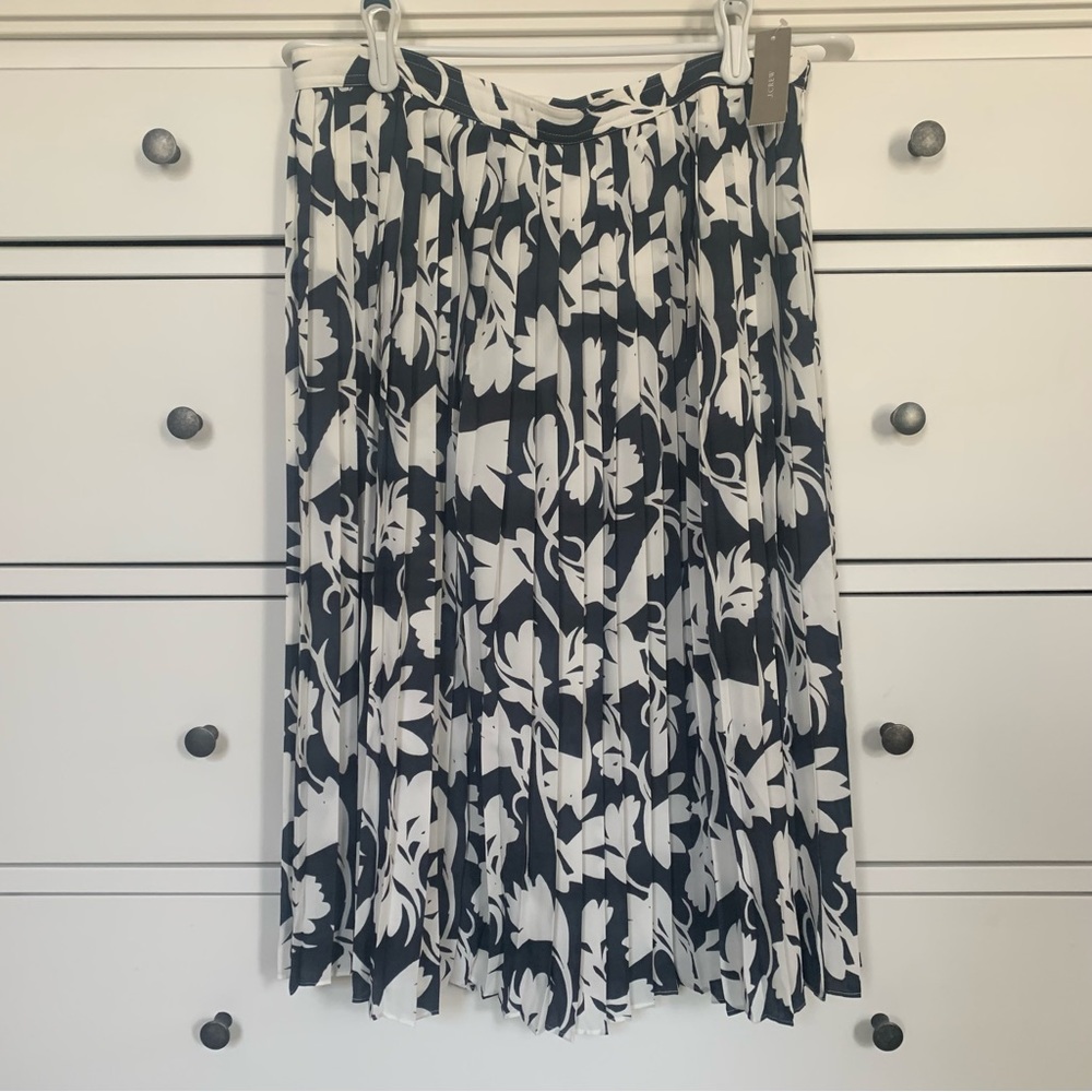 JCrew floral midi skirt. NWT. 8